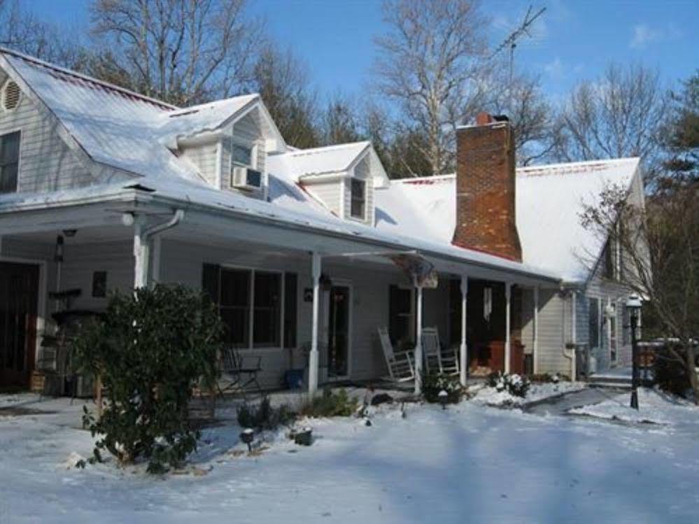 Blue Ridge Manor Bed And Breakfast Fancy Gap 외부 사진