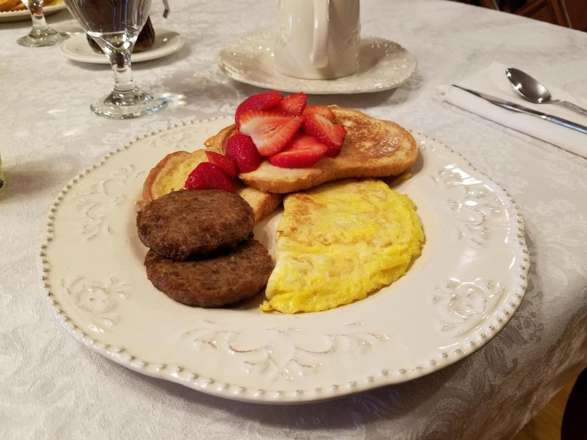 Blue Ridge Manor Bed And Breakfast Fancy Gap 외부 사진