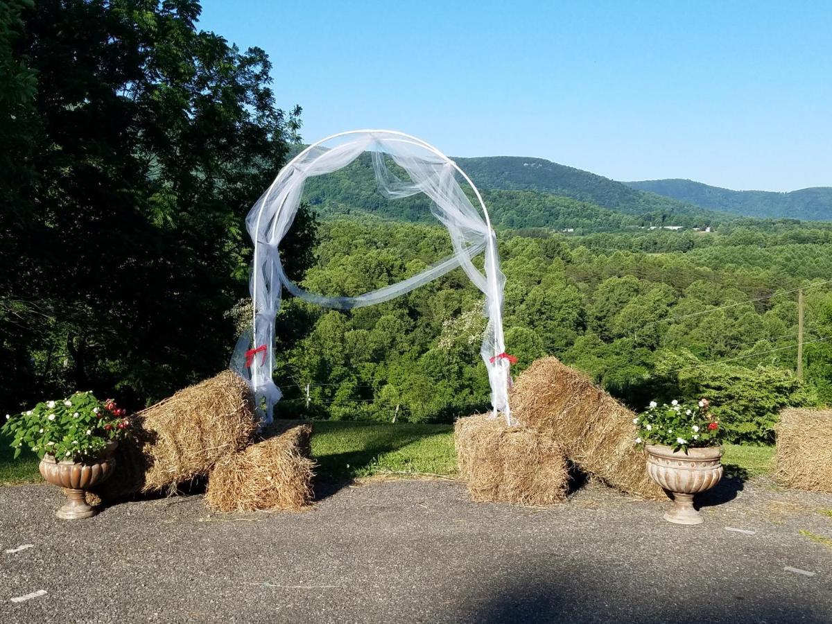 Blue Ridge Manor Bed And Breakfast Fancy Gap 외부 사진